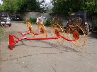 Грабли-ворошилки 4х-колесные "Кормилец"